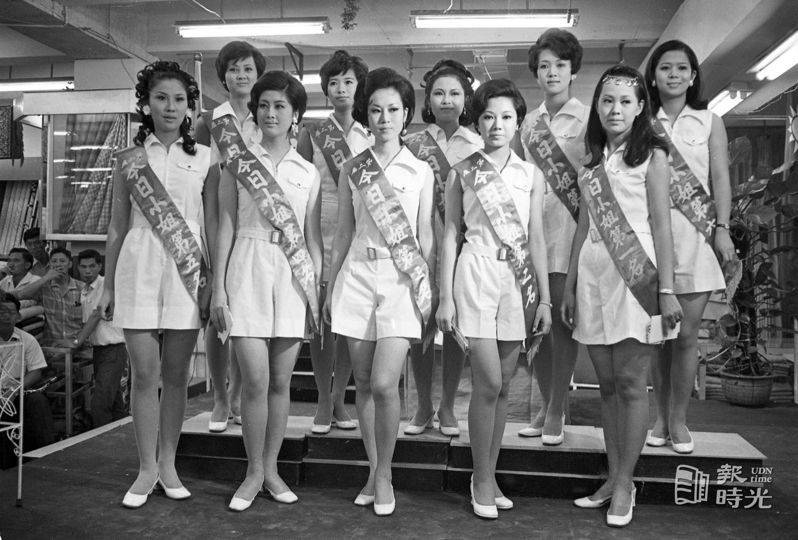 zoey-百貨小姐.jpg zoey-百貨小姐.jpg