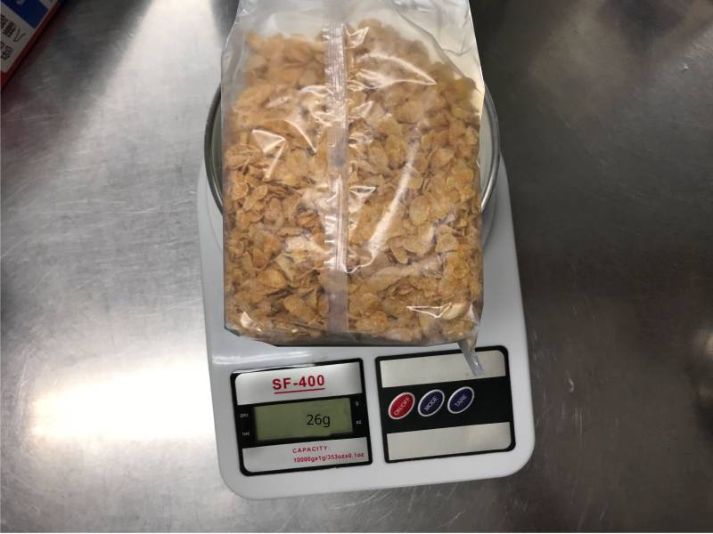 steve_weighing_cereal.jpg steve_weighing_cereal.jpg