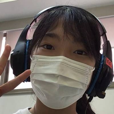Larissa Kuo talking with ...
