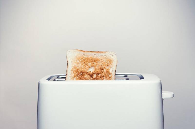 white-toaster.jpg white-toaster.jpg