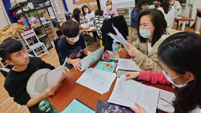 research13.jpg research13.jpg