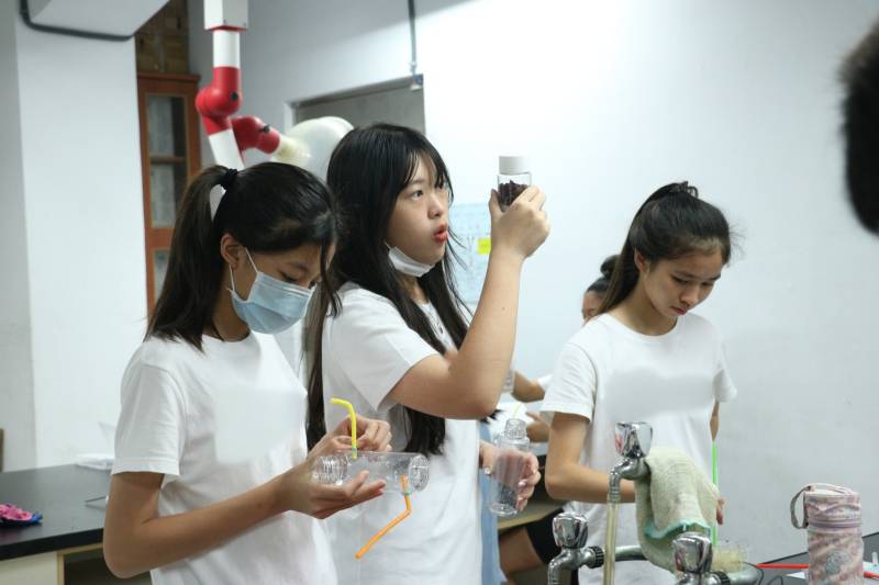 water11.jpg water11.jpg