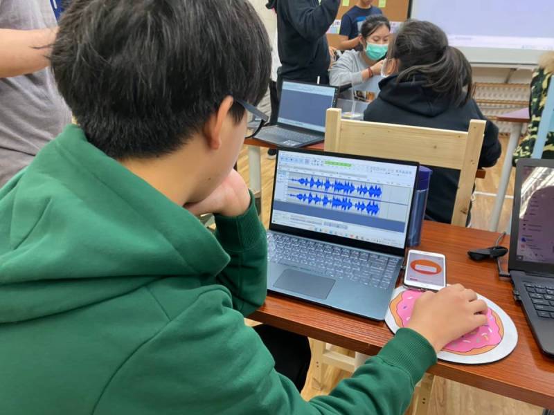 audiocollage.jpg audiocollage.jpg