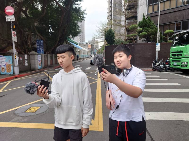 audiocollage4.jpg audiocollage4.jpg