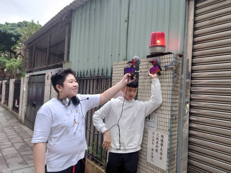 audiocollage3.jpg audiocollage3.jpg